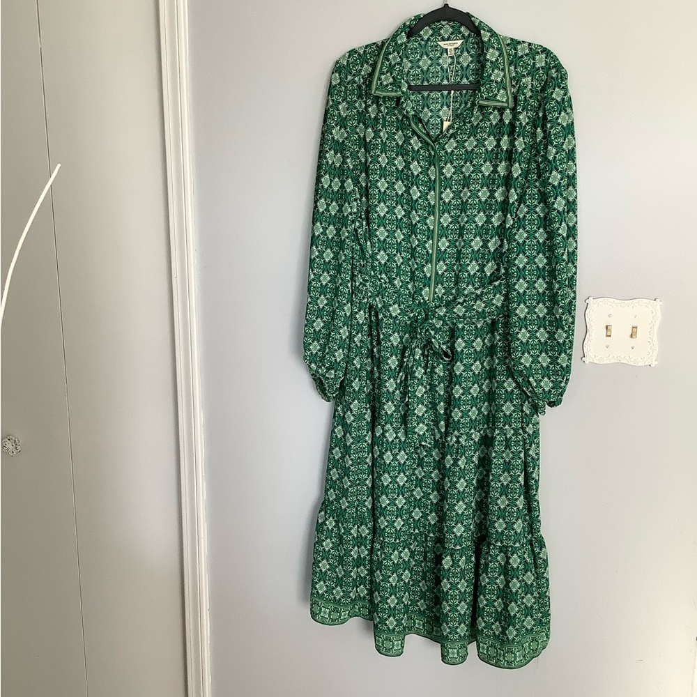 MAX STUDIO DRESS